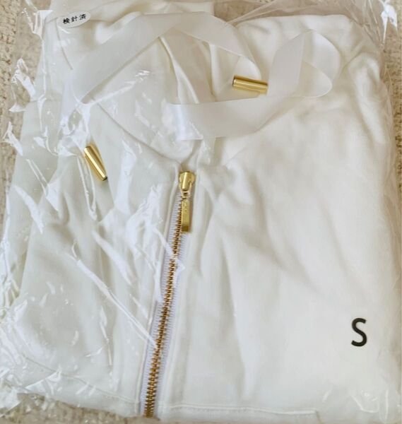 シロノサクラ。Sun Crush!UV hoody 夏雪草 オフホワイト ゴールド ジッパー zipper パーカー S サイズ
