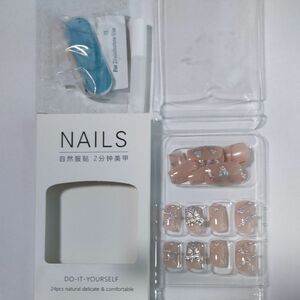 NAILS 24pcs ネイルチップ つけ爪 デコレーション グミシート付　シルバーピンク系　F