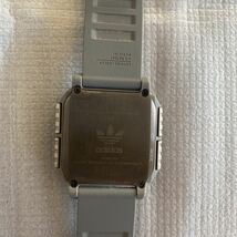 腕時計 デジタル時計 adidas中古品_画像3