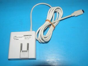 【動作品】☆オズマ Type-C接続 USB充電器 AC-10C24 (5.2V 2400mA/送料：185円～)