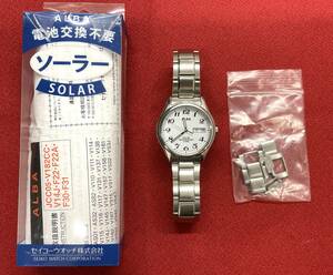 #4606【中古品】SEIKO　ALBAソーラー腕時計　ベルト予備金具付き