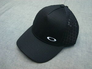 新品OAKLEY(オークリー) SKULL MESH CAP 14.0 BLACKOUT 02E