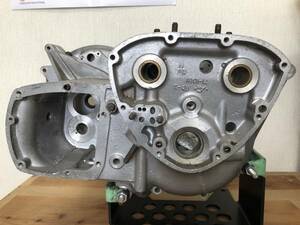 TRIUMPH T140V right change crankcase Triumph 