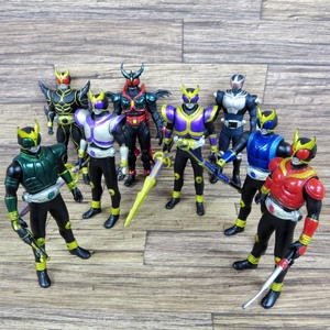 ●仮面ライダー ヒーローシリーズ ソフビ フィギュア セット/クウガ アルティメットフォーム/ライジングタイタン/マイティフォーム●z31206