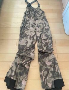 【超美品】ウィメンズ バートン　Burton AK GORE-TEX 2L ビブパンツ22-23モデル 