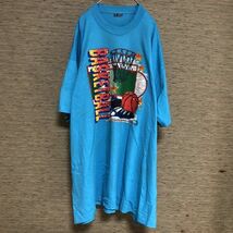 USA製　半袖Tシャツ　バスケ　バッシュ　シングルステッチ　ビンテージ42 古着　入手困難　激レア　希少 人気　バスケットボール　水色_画像1