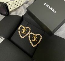 正規品 2023ss 新作 CHANEL ハート ピアス シャネル ラインストーン 品番ab9926_画像5