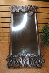 /ね782【レトロ】木製フレームミラー 壁掛け鏡 木彫り 蔦葡萄 TOHO ウォールミラー
