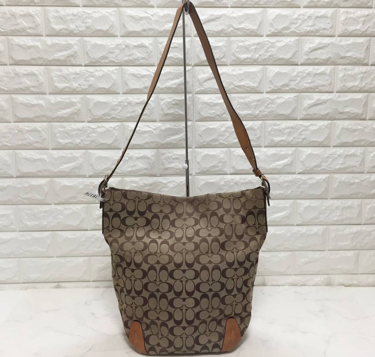 6083 coachの値段と価格推移は?|1件の売買データから6083 coachの