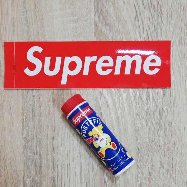 Supreme　シュプリーム　ノベリティ　ミニシャボン玉　Supremeボックスロゴステッカー付き