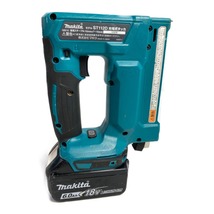 ＊＊ MAKITA マキタ 18V 10mm RT線 充電式タッカ バッテリ1個・充電器・ケース付 ST112DRF ブルー 傷や汚れあり_画像3