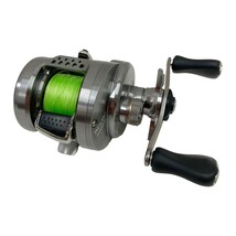 〇〇 SHIMANO シマノ CALCUTTA CONQUEST 17カルカッタコンクエスト BFSHG 右 03675 ベイトリール やや傷や汚れあり_画像1