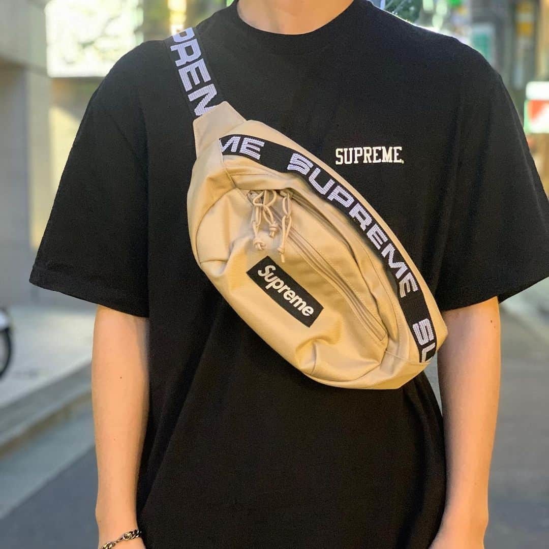 Yahoo!オークション -「supreme ウエストバッグ 18ss」の落札相場