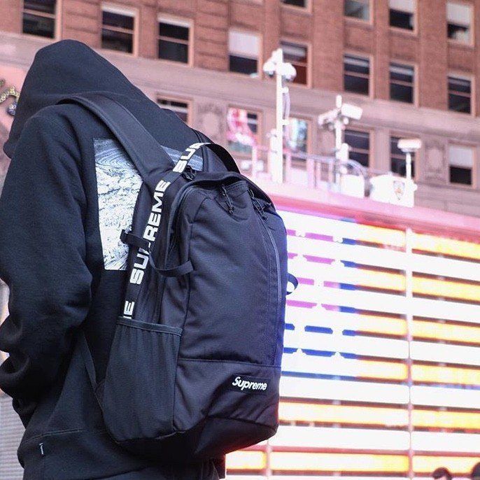 Yahoo!オークション -「supreme 18ss backpack」の落札相場・落札価格