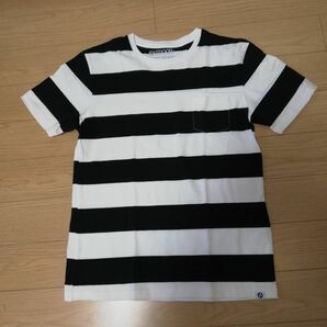 アウトドア　ポケットつきTシャツ