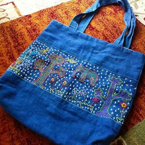 レンテン族 刺繍 藍染め トートバッグ ハンドメイド 手作り ラオス バッグ インディゴ 少数民族 手織り バッグ フェアトレード