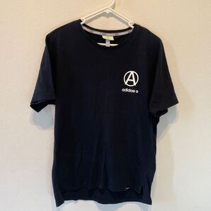adidastシャツ