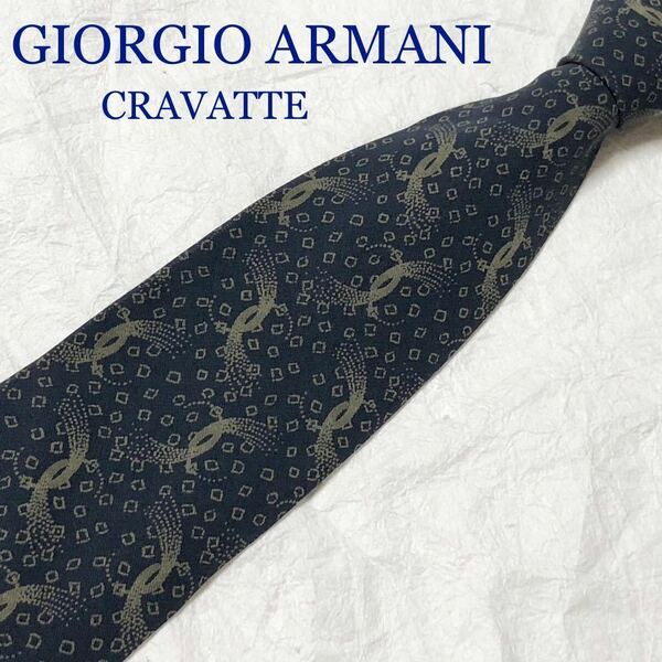 ■良品■GIORGIO ARMANI cravatte ジョルジオアルマーニ　ネクタイ　総柄　シルク100% イタリア製　ネイビー