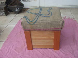 Art hand Auction 新作 我的清理玩具盒 沙发凳 进口咖啡豆黄麻袋 Dongoros脚凳, 手工作品, 家具, 椅子, 椅子, 椅子
