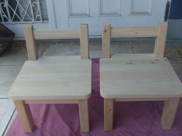 学童椅子型キッズチェアー　ヒノキ製　子供椅子2台セット