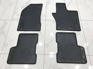  original Jeep renegade right H all weather mat 4 point set N826