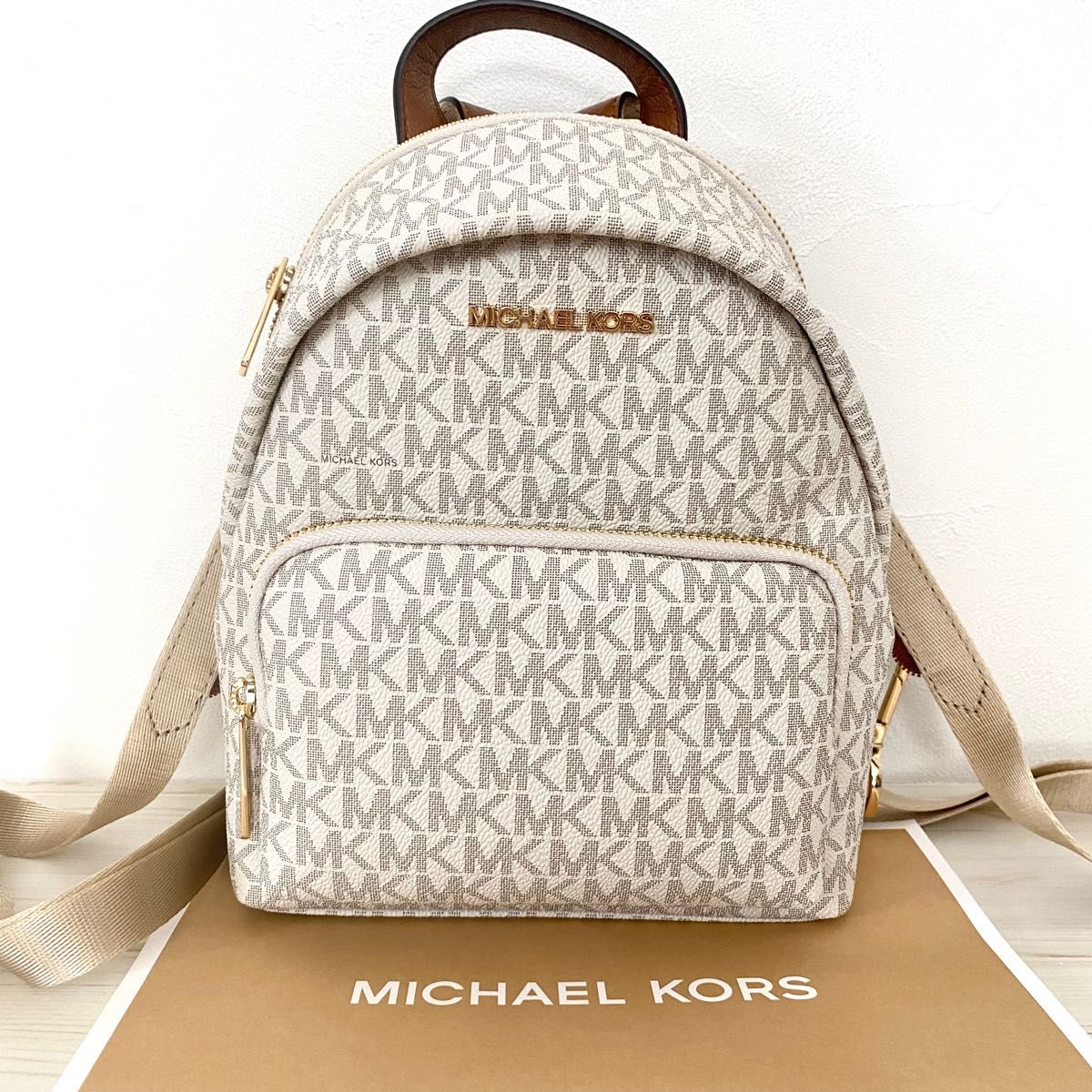 定価6.9 新品 MICHAEL KORS マイケルコース リュック-