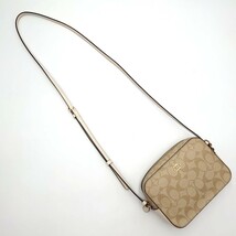 1円 上美品 COACH コーチ カメラバッグ ショルダーバッグ ミニ シグネチャー PVC レザー ベージュ ホワイト 斜め掛け_画像2