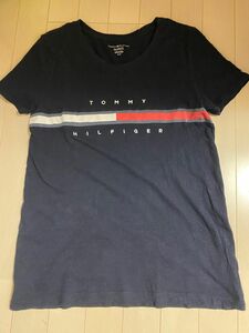 トミーヒルフィガー　ネイビー　Tシャツ　Sサイズ