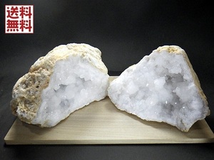 天然水晶 ３．８ｋｇ 超特大サイズ ジオード クォーツ 晶洞 水晶ドーム 石英原石 モロッコ産 送料無料 No.０７