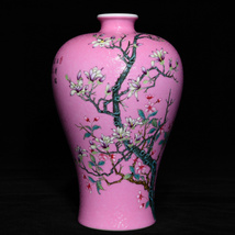 清時代 雍正年製款 桃紅 粉彩 花卉紋梅瓶 唐物 中国美術 工芸品 高さ20cm 直径13cm【RB7】_画像2