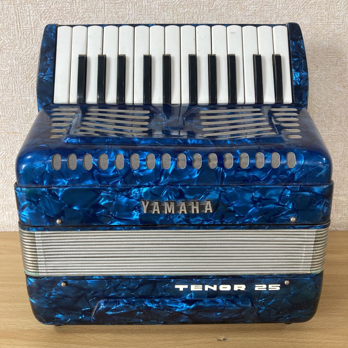 ヤフオク! -「yamaha」(アコーディオン) (鍵盤楽器)の落札相場・落札価格