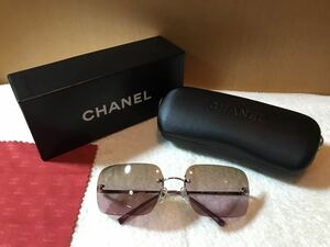 ★美品★CHANEL シャネル サングラス★ピンク系グラデーション★ココマーク★4017 c.124/77 62□17 120★ケース・箱有り