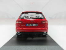 1/43 アウディ Audi RS4　アバント　Avant　ディーラー特注 ミニカー　ミサノレッド_画像4