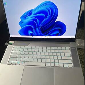 Razer Blade Mercury 15.6 4K OLED, GeForce RTX 2070, 512GB SSD, i7-1050H, 16Gb RAM 「中古」