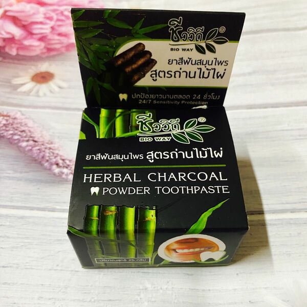 herbal charcoal powder toothpaste 炭 歯磨き ホワイトニング タイ 海外 炭パウダー