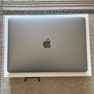 おまけ多数★ 13インチ macbook pro 2020 放電回数23回　