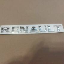 【送料込】RENAULT(ルノー) エンブレム メッキシルバー　縦2.5cm×横15.0cm 厚さ2mm　金属製 _画像1
