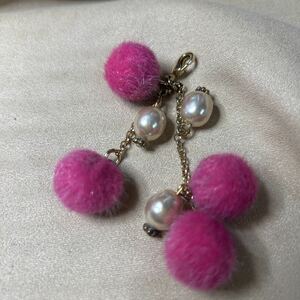  pink. fur ball . pearl. strap 