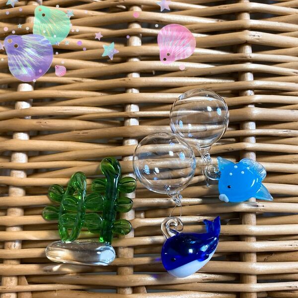 ガラス　浮玉　浮きガラス　くじら　マンボウ　水草　アクアリウム　メダカ金魚　水槽　ガラス細工　飾り