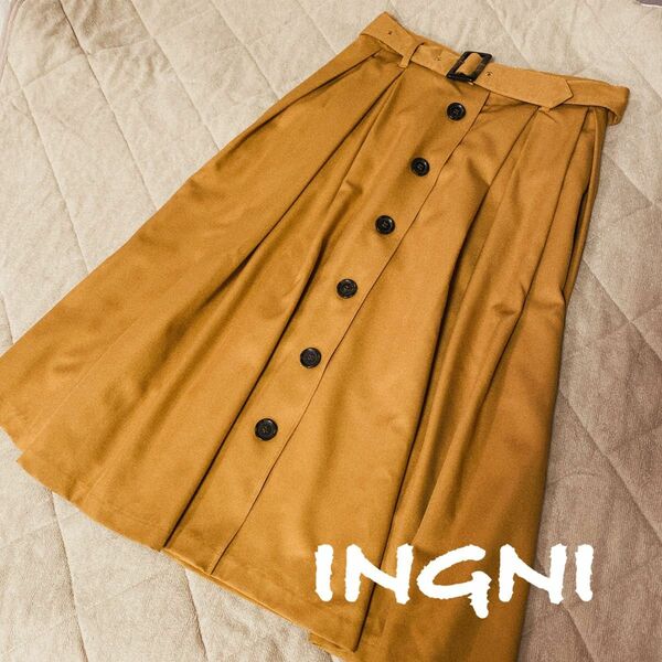 美品 INGNI(イング) ベルト付き スカート