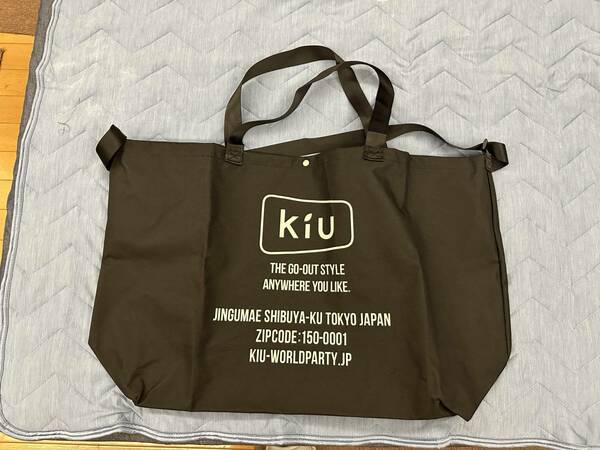 KiU ノベルティ KiUオリジナルショッパー キウ　Wpc. KiU POPUP SHOP　心斎橋パルコ　数量限定　②