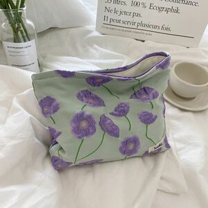 花柄 刺繍 ポーチ 化粧ポーチ 紫 海外インポート