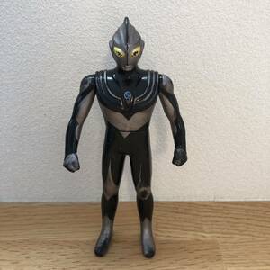 ウルトラヒーローシリーズ26 ティガダーク（2001） ウルトラマン ソフビ フィギュア 円谷プロ BANDAI