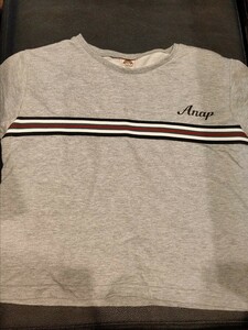 中古　ANAP アナップ　キッズ　ラインデザイン　Tシャツ　グレー　100サイズ　スウェット