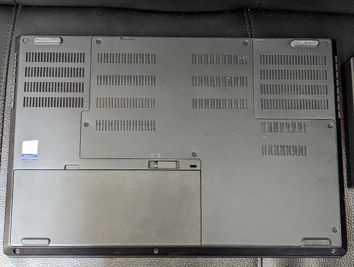 801-3 Lenovo ThinkPad P52 ノート型WORKSTATION I7-8850H/メモリ128GB