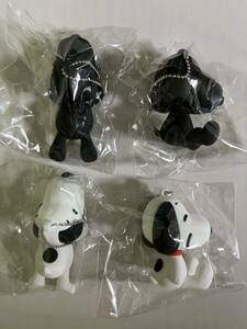 ☆ SNOOPY キーホルダー 4種セット ☆未使用 スヌーピー