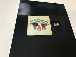 VAN JAC 　VANロゴピンバッジ　　2個セット　ブラック　レッド　　新品　　J.PRESS Kent