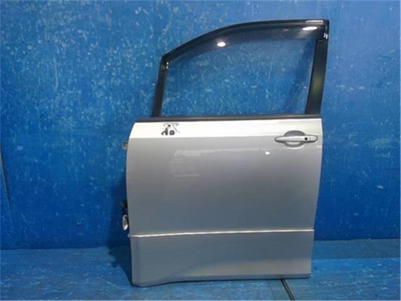 ヤフオク! - トヨタ 純正 ヴォクシー 《 ZRR70W 》 左リアドア...