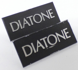 ■DIATONE スピーカー DS-90C サランネット用アルミ エンブレム ロゴバッチ 2枚