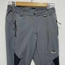 SALEWA　DURA　ストレッチ　パンツ　メンズSサイズ　 灰/グレー　登山　スポーツ　　K2877_画像2